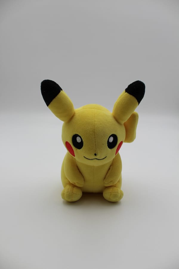 Pikachu sitzend Plüschtier Original Japan Pokemon Center 2016